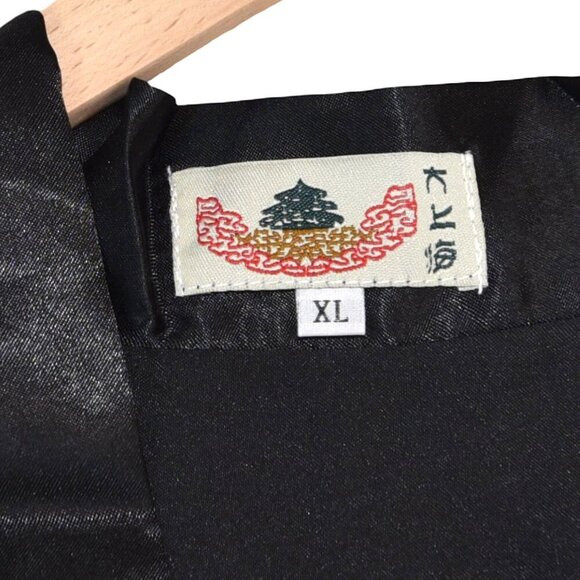 Vintage NWT Black Dragon Robe Size XL Embroidered Satin Kimono Style - Picture 4 of 7